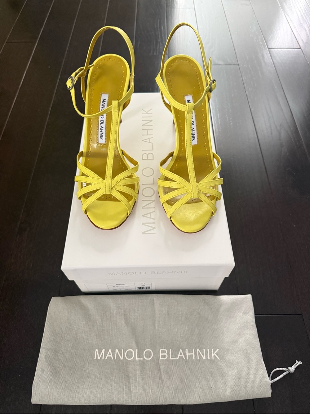 Brand new Manolo Blahnik Marana Leather Slingback Sandals in Yellow, Size 7.5 - Picture 8 of 10
